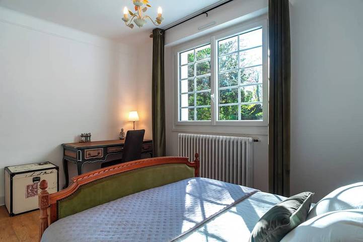 Location de vacances pour 12 personnes, avec jardin à Coray - 2