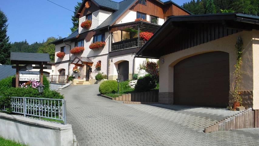Ferienwohnung für 3 Personen, mit Balkon/Terrasse und Terrasse - 1