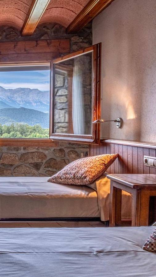 Casa rural para 12 personas, con jardín y jacuzzi, Se admiten mascotas en Provincia de Lleida - 3