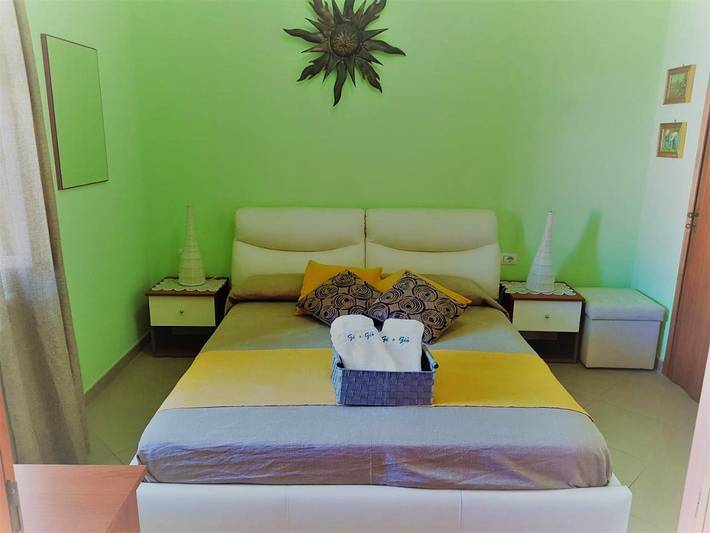 Location de vacances pour 2 personnes, avec jardin ainsi que vue sur le lac et vue, animaux acceptés à Cabras - 4