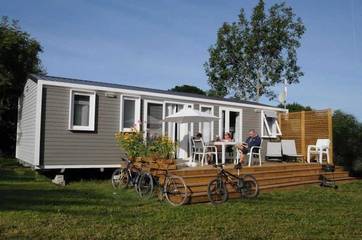 Mobil home pour 4 personnes, avec bassin pour enfant à Plobannalec-Lesconil