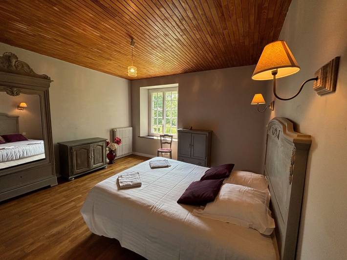 Location de vacances pour 6 personnes, avec jardin dans Maen-Roch - 3