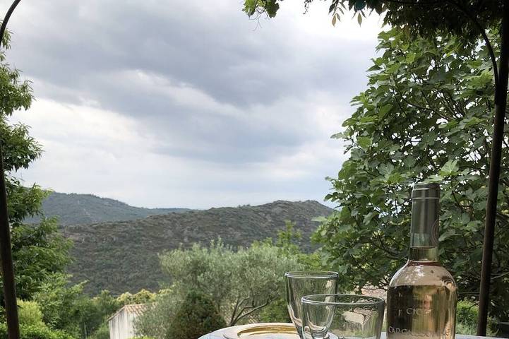 Location de vacances pour 4 personnes, avec Terrasse et Jardin à Roquefère