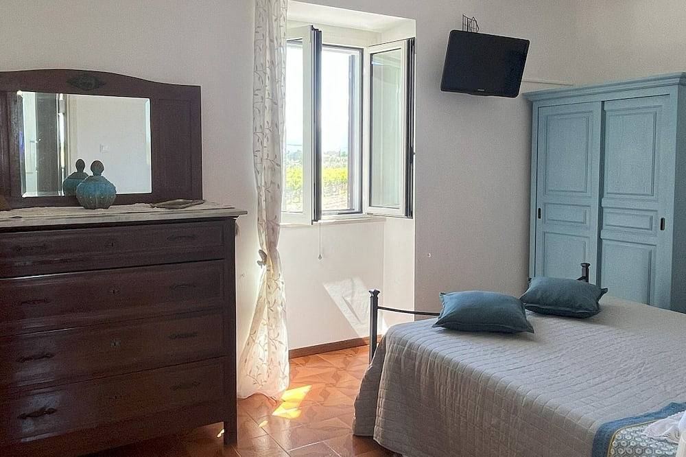 Farmhouse in the green 5 minutes from the sea - 1km highway- parking-relax zone in San Vito Chietino, Provincia de Chieti