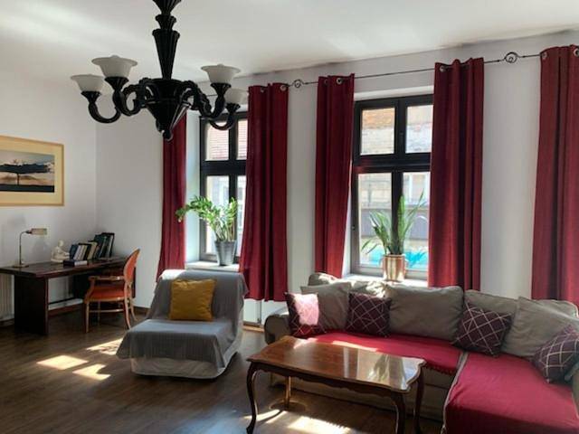 Cały apartament, Kamienica na Krakowskiej 120 m2 in Tarnowskie Góry, Śląsk