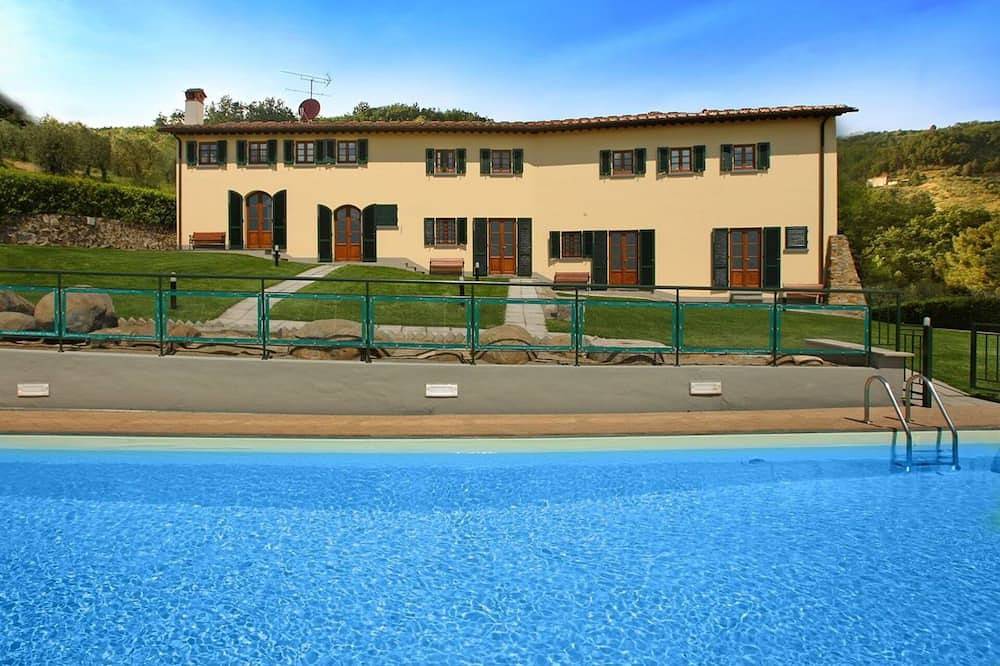Villa indipendente con Wifi, A/C, piscina privata, Tv, patio, animali ammessi, vista panoramica in Montecatini Terme, Provincia di Pistoia