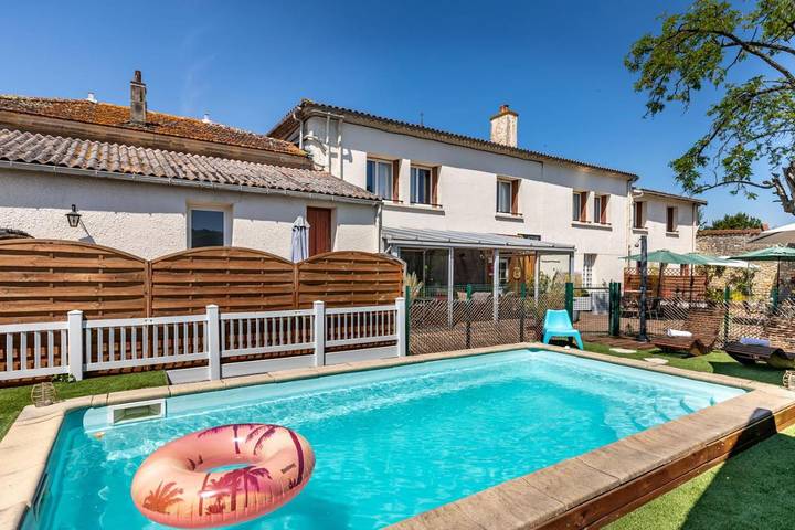 Hôtel pour 2 personnes, avec Terrasse et Jardin ainsi que Piscine et Vue