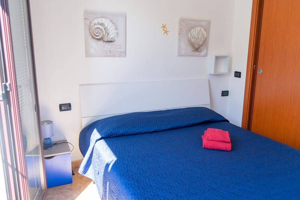 Entire apartment, Seabird Apartment in La Caletta, Siniscola
