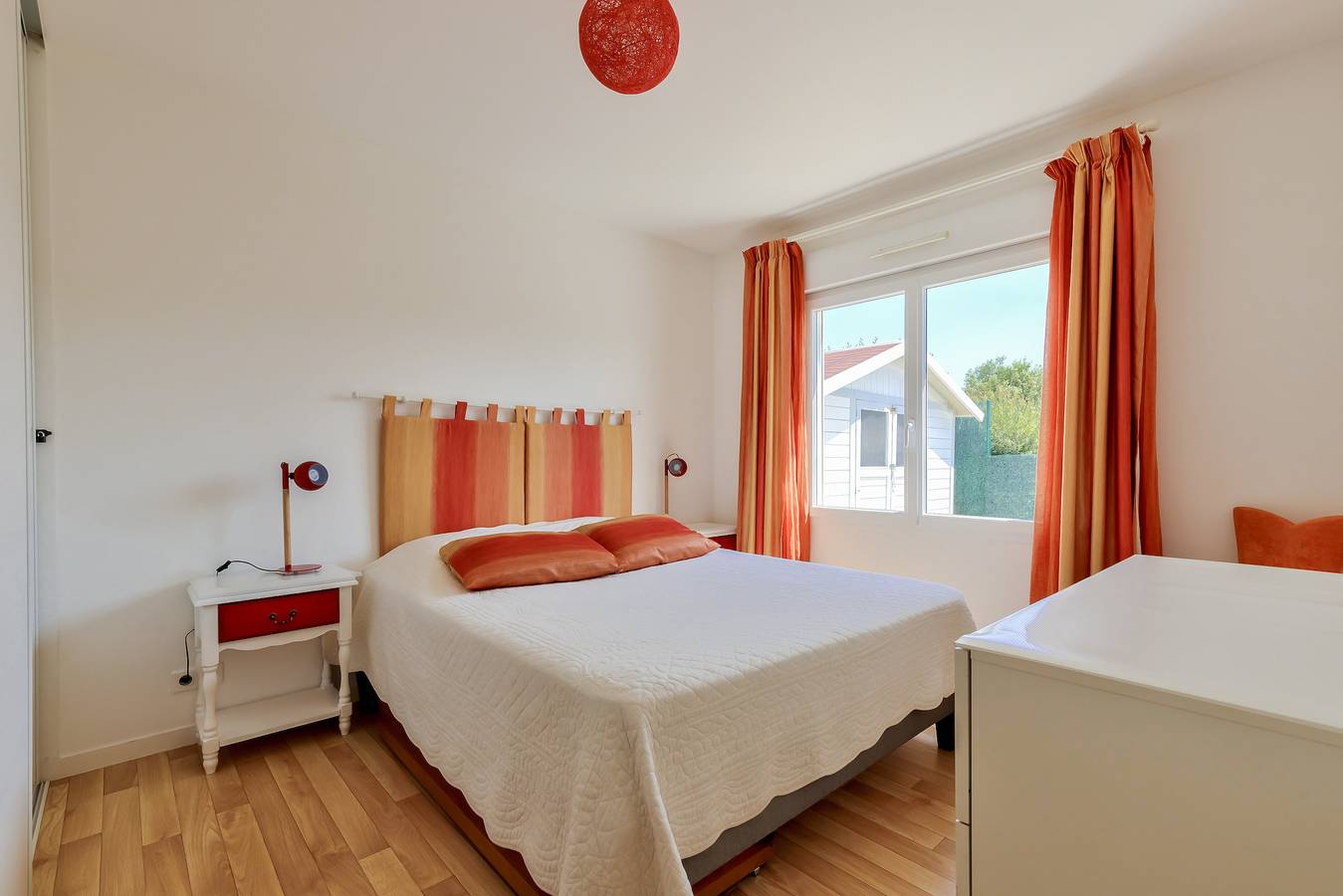 Le Fenouiller, Maison spacieuse pour 6, piscine in Le Fenouiller, Vallée de la Loire