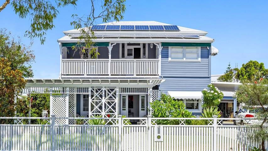 Vacation rental for 4 people, with balcony/terrace in Sunshine Coast