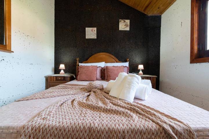 Location de vacances pour 6 personnes, avec terrasse ainsi que jacuzzi et piscine dans Aguda - 4