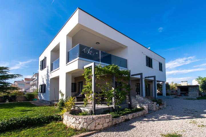 Ferienwohnung für 3 Personen in Vodice