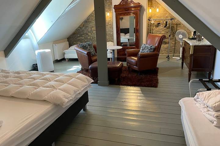Location de vacances pour 14 personnes, avec jardin et terrasse à Courcy - 4