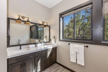 Glamping for 10 Guests in Moonridge, Big Bear Lake, Picture 1