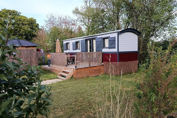 Blockhütte für 4 Personen, mit Garten und Whirlpool - 1