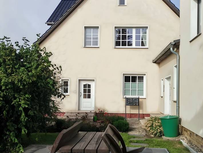 Ferienwohnung für 3 Personen, mit Terrasse und Garten in Gützkow