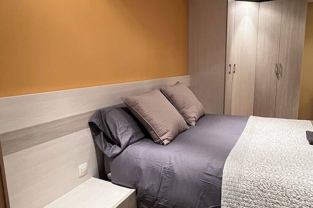 Entire apartment, Apartamento en el centro de Santoña in Santoña, Cantabrian Coast