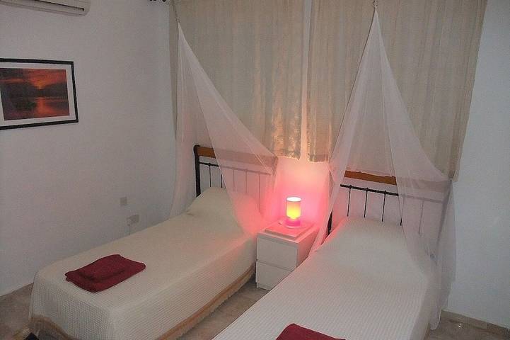 Luxuriöse 5-Schlafzimmer-Villa mit privatem Pool und Meerblick in Nordzypern