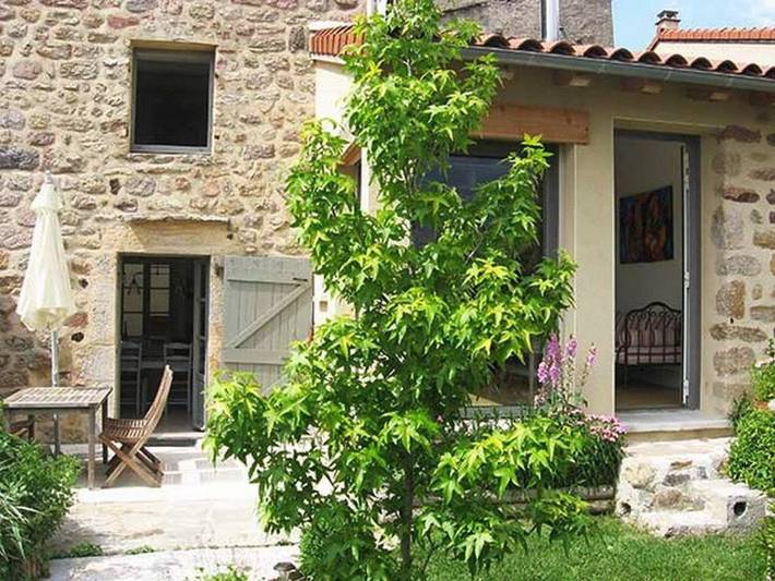 Location de vacances pour 5 personnes, avec vue ainsi que vue sur le lac et jardin, animaux acceptés à Pradelles - 3