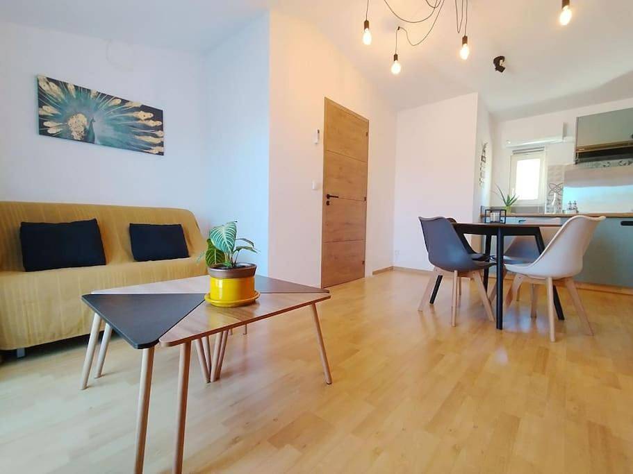 Apartamento entero, Le Petit d'Aquí appartement d'hôtes - 15 minutes de la mer in Mont Blanc, Costa mediterránea (Francia)