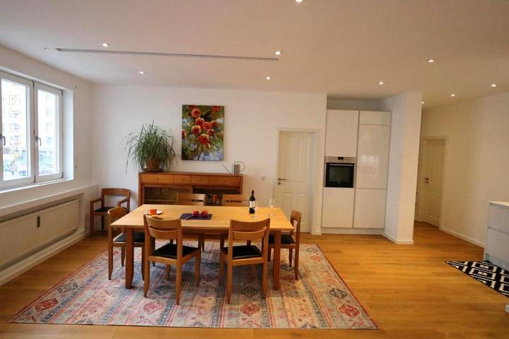 Ferienwohnung für 6 Personen, mit Sauna und Ausblick in München