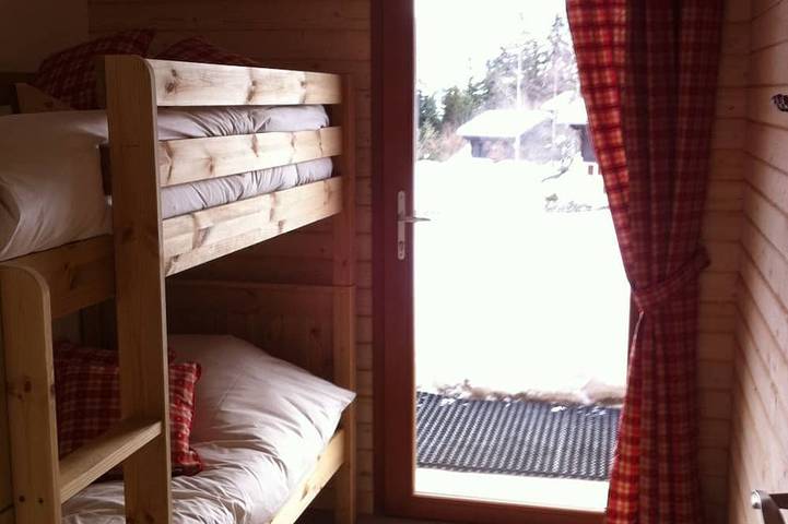Entire apartment, One of a kind! Very nice apartment. in chalet \"le SanMarToine\" with stunning views in Villard-de-Lans, Parc naturel régional du Vercors