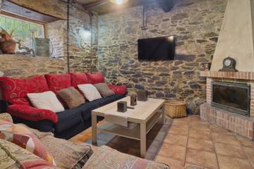 Casa De Vacaciones para 10 Personas en Valdecañada, Ponferrada, Foto 1