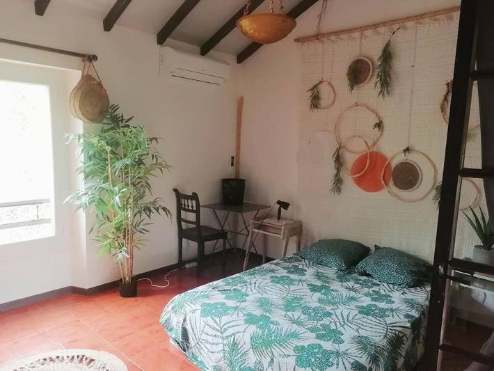 Location de vacances pour 8 personnes, avec jardin et vue ainsi que vue sur le lac et piscine à Montarnaud - 2