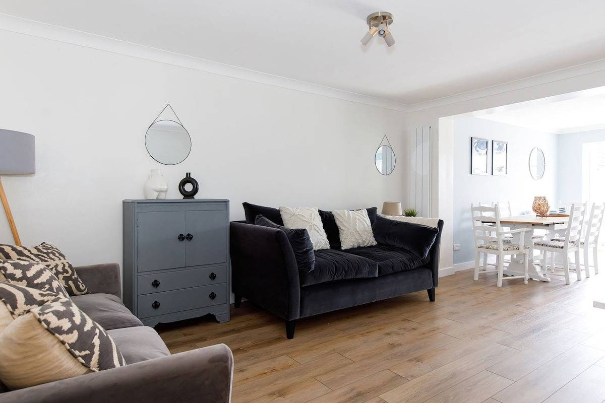 Charming Bolthole 400m to Beach in West Sussex