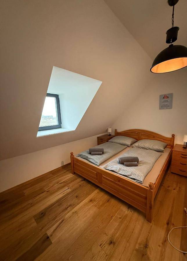 Villa für 12 Personen, mit Terrasse und Ausblick sowie Seeblick und Garten, mit Haustier am Balaton - 2