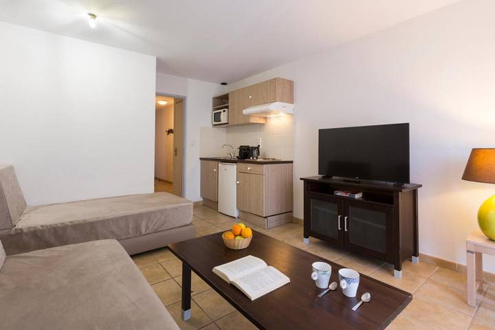 Hôtel pour 2 personnes, avec Balcon et Terrasse ainsi que Jardin et Piscine à Barbaste - 3