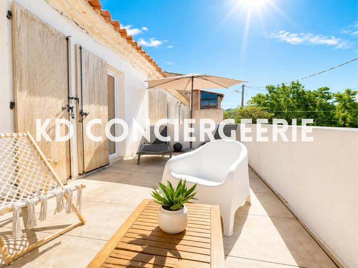 Location de vacances pour 4 personnes, avec terrasse dans Gare De Fos Sur Mer