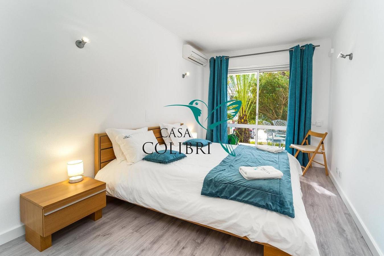 Apartamento inteiro, Apartamento 'Casa Colibri I Frente ao Mar com Wi-Fi e Ar Condicionado in São Sebastião, São Gonçalo de Lagos