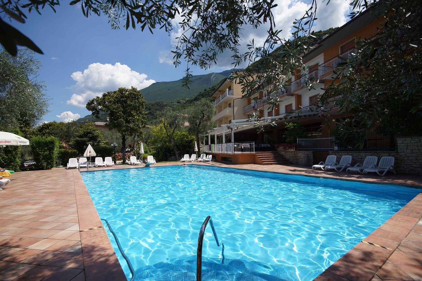 Ganzes Studio, Studio mit Balkon, Wifi und Pool  in Malcesine, Gardasee-Berge