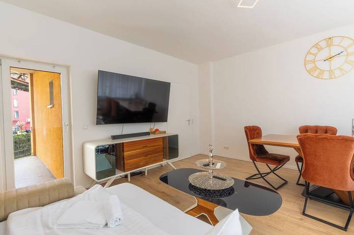 Apartamento entero, Central | kitchen | WLAN | Wupper view | 88 sqm in Wuppertal, Condado del Monte