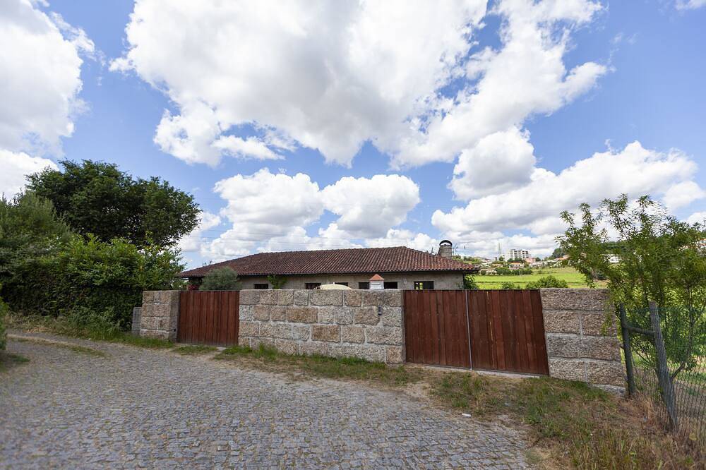 Quinta de Carvalhal - Holiday Home in Guimarães, Braga Distrikt