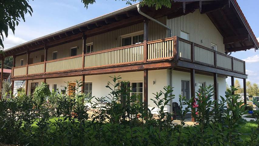 Ferienwohnung für 2 Personen, mit Sauna und Garten in Petting