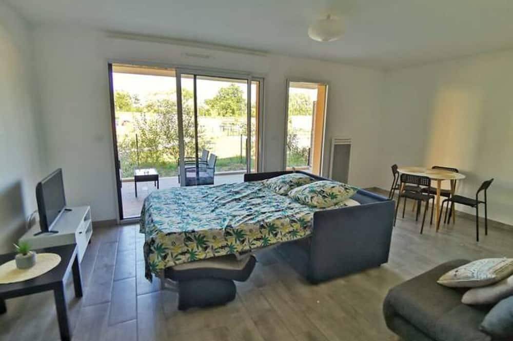 Geheel appartement, New studio with garden, in residence with swimming pool in Aix-en-Provence, Aix-en-Provence en omgeving