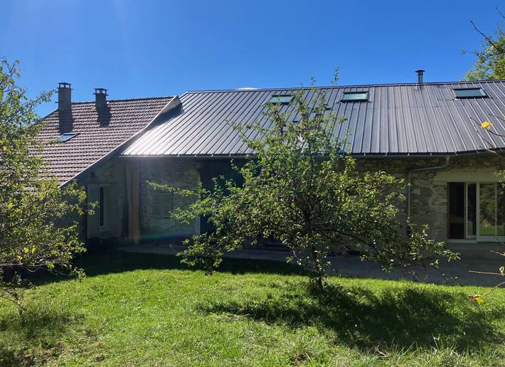 Gîte pour 13 personnes, avec jardin et terrasse - 1