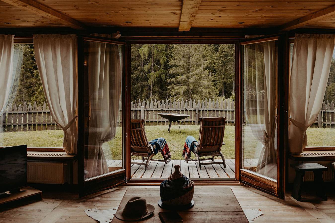 Lussuoso chalet con vasca idromassaggio, arredamento da sogno, Wi-Fi e giardino  in La Valle, Dolomiti Superski