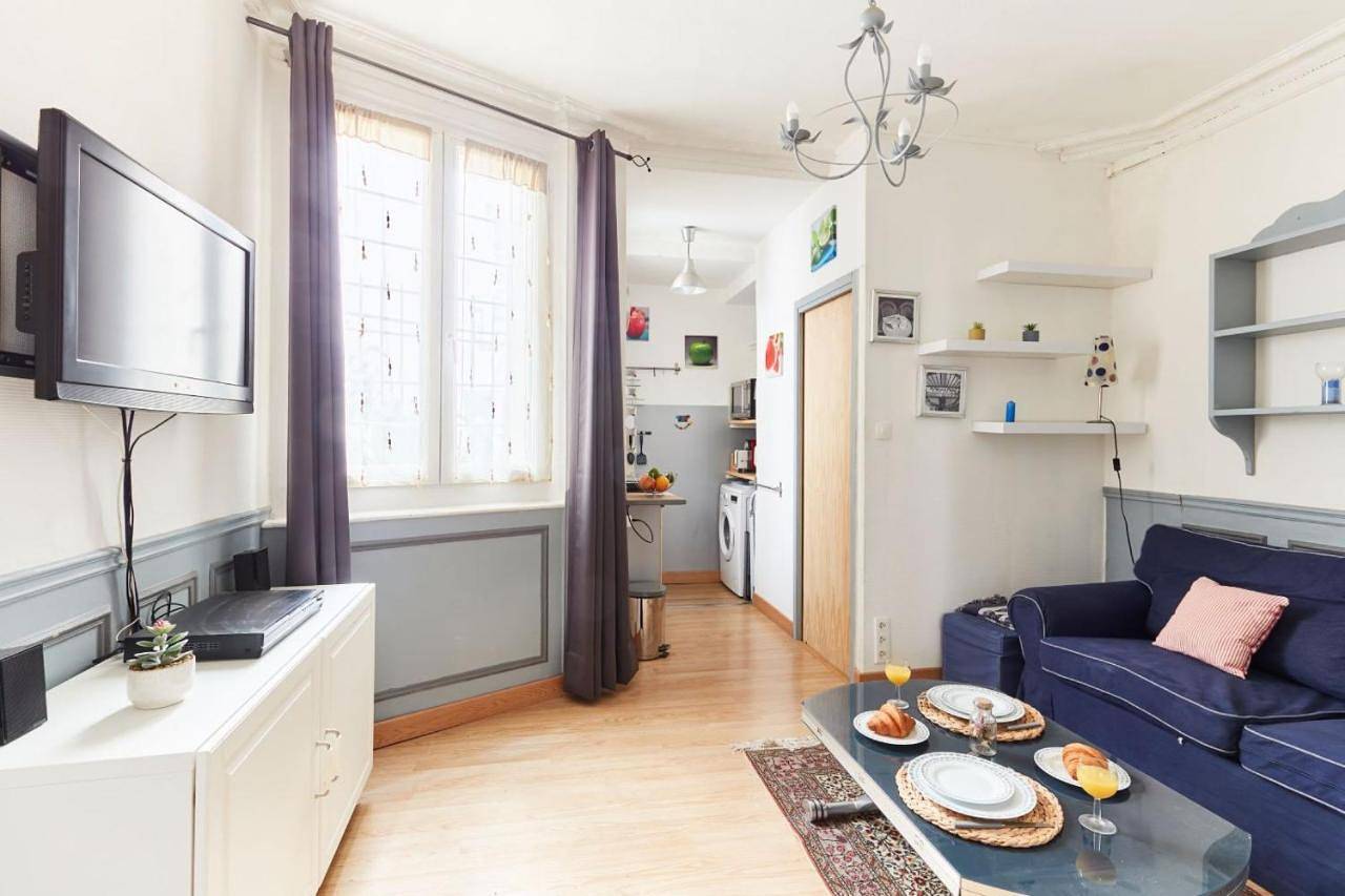 Appartement entier, Apartment in Paris, Île de France