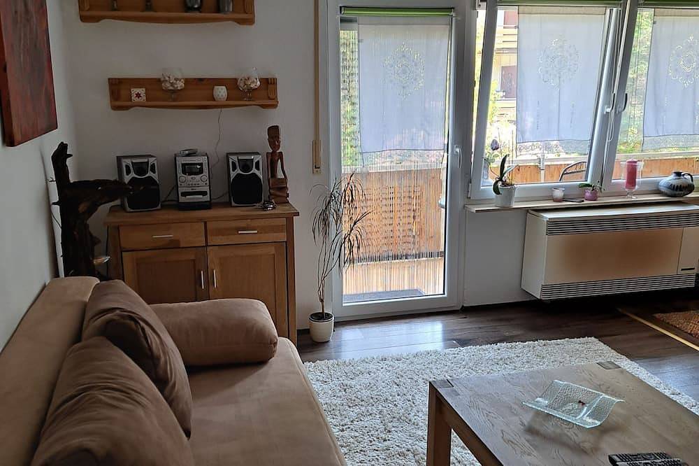 Ganze Wohnung, Wasgau - Blick  - Ferienwohnung am Schöntalweiher in Ludwigswinkel, Pfalz
