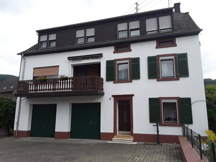 Ferienhaus für 8 Personen, mit Balkon und Terrasse sowie Garten und Sauna in Piesport