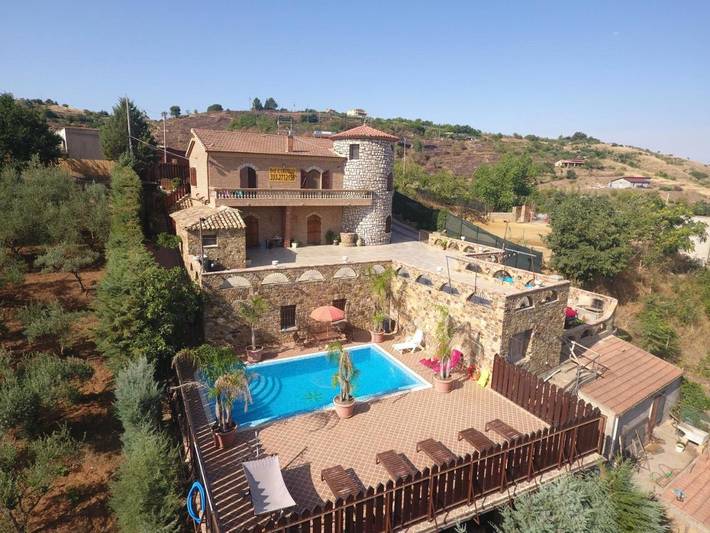 B&b per 2 persone, con Balcone e Terrazza nonché Giardino e Piscina a Piazza Armerina