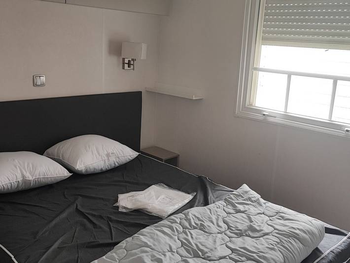 Camping pour 6 personnes, avec piscine et terrasse à Saint-Cyprien - 4