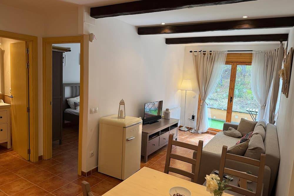 Apartamento entero, Siente la Paz de La Molina con tu Familia. ¡ Tu Mascota también es Bienvenida! in La Molina, Alp
