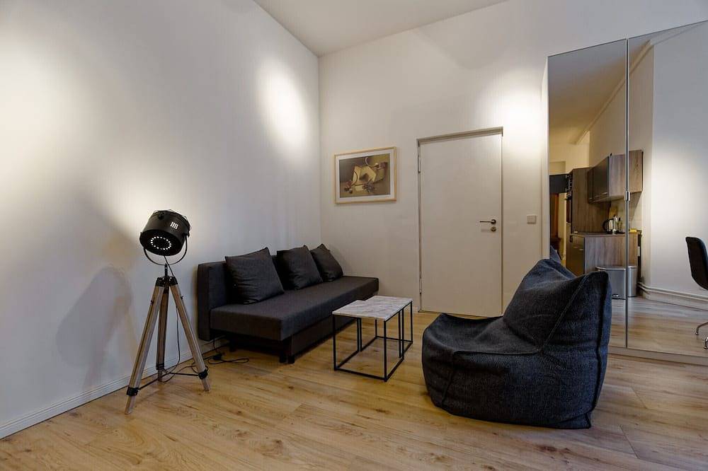 Ganze Wohnung, Apartment 2 near Warschauer Platz and Spree river in Friedrichshain - Kreuzberg, Berlin