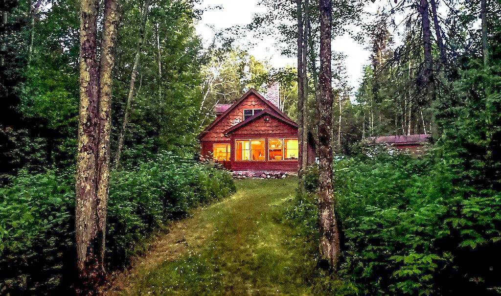 Secluded River Cabin w/Hot Tub, Wifi, 2 Kings in Sawyer County