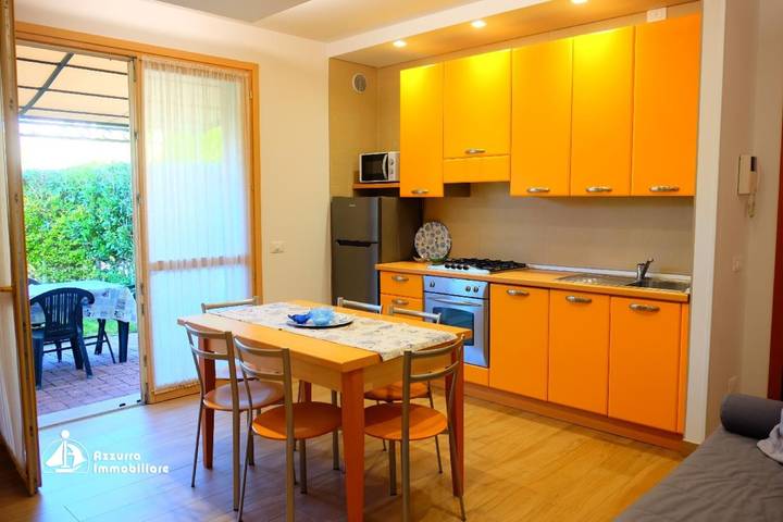Gîte pour 6 personnes, avec bassin pour enfant et jardin à Lido di Jesolo - 2