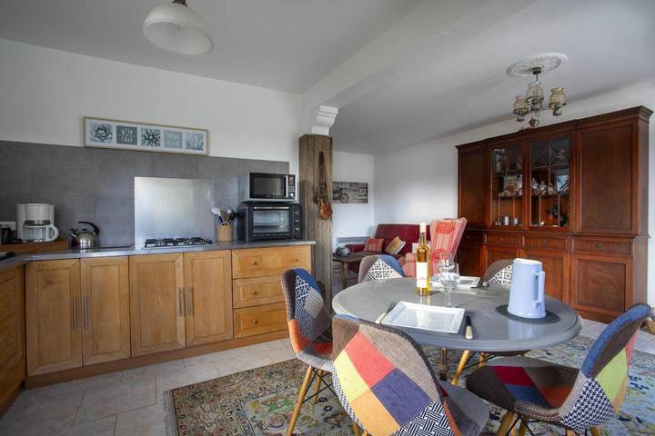 Gîte pour 2 personnes, avec jardin ainsi que piscine et vue à Peille - 2